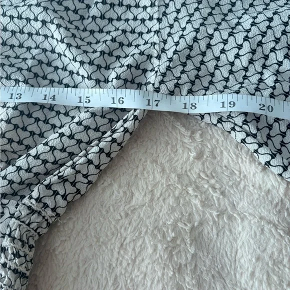 Max Studio V Neck Waist Romantic Tie Blouse Medium - Picture 6 of 9